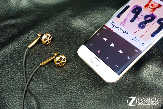 And professional player PK vivo Xplay6 are better than these (to be completed).